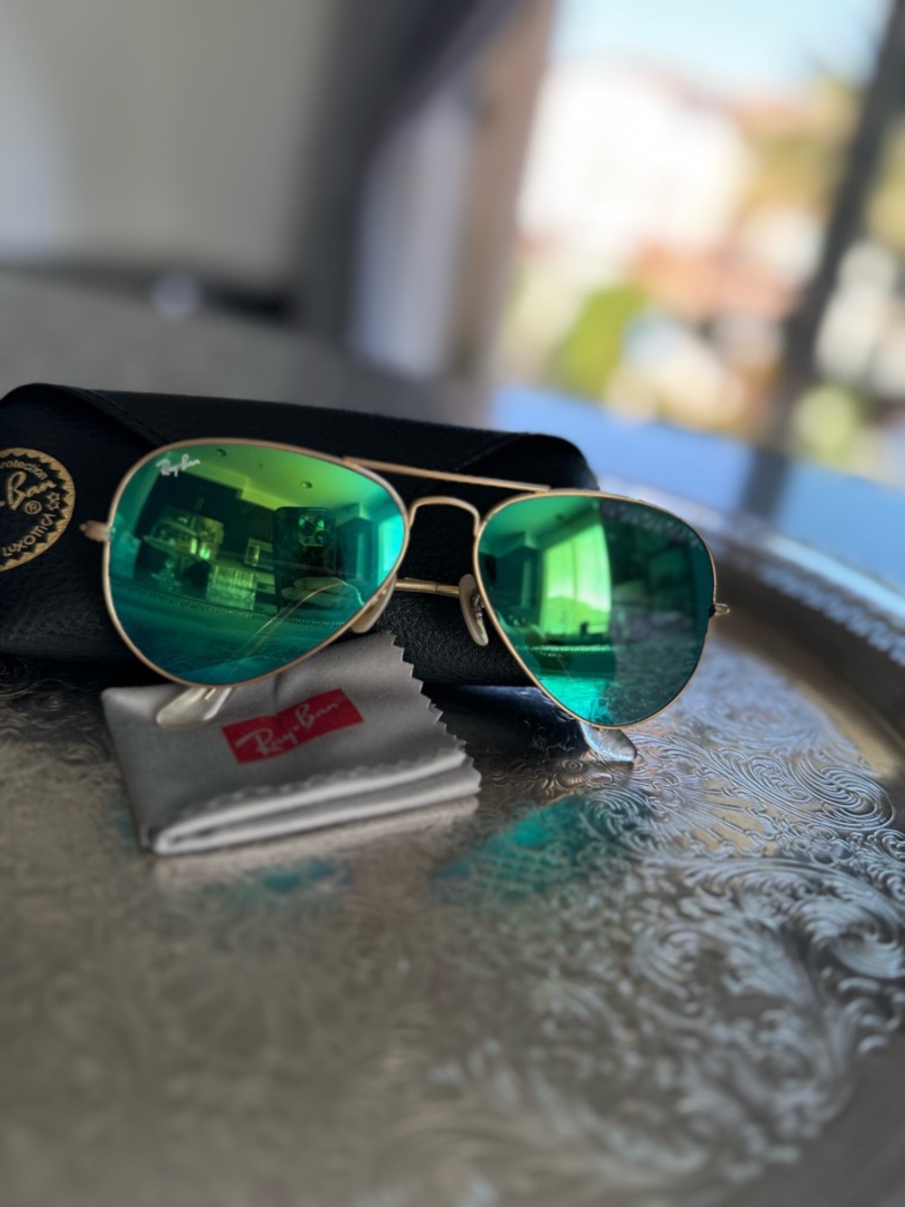 Ray-Ban Aviator Sunglasses - Gold Frame with Green Mirrors